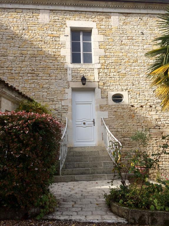 Le Moulin De Mansle Villa ภายนอก รูปภาพ
